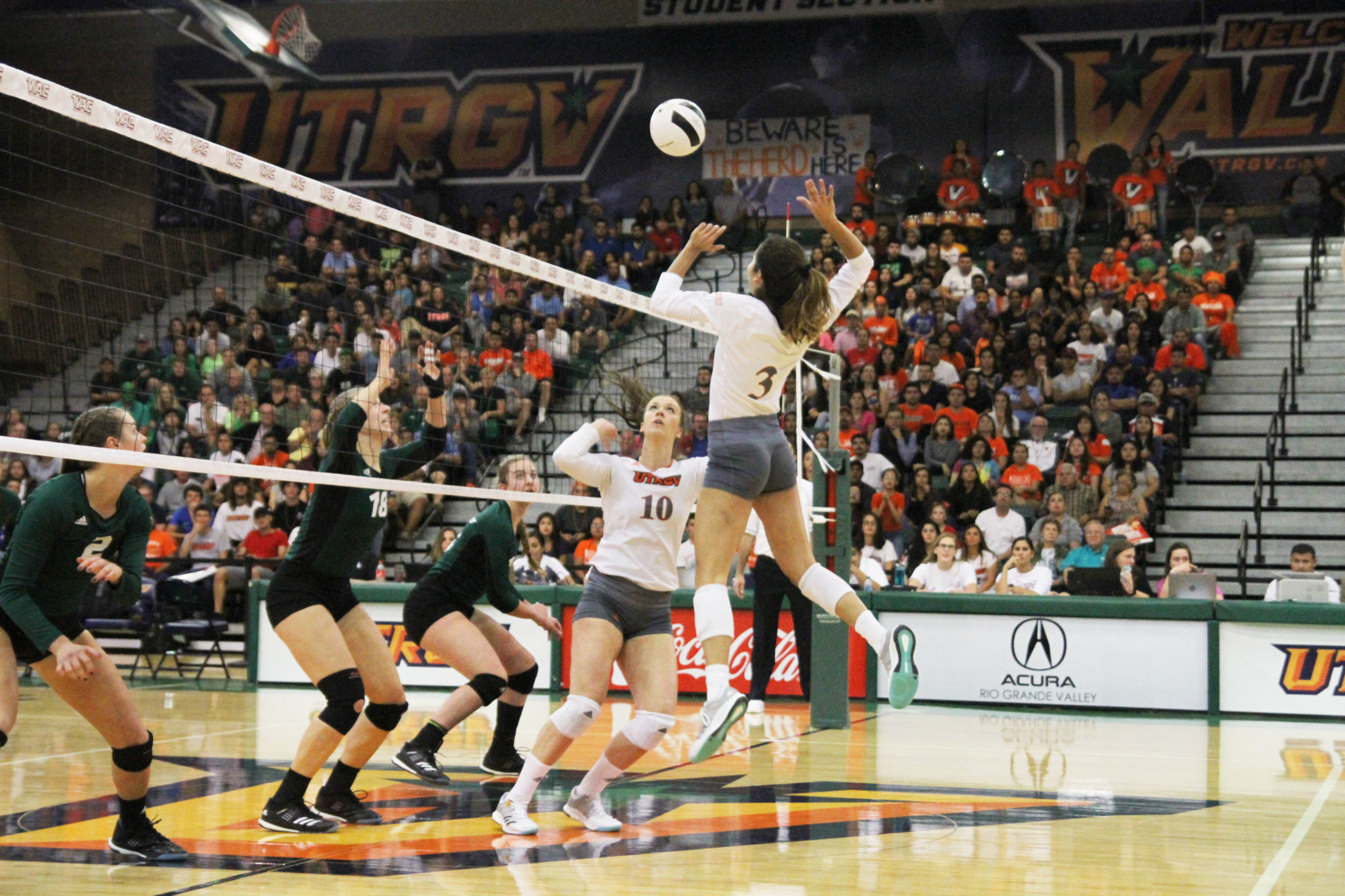 UTRGV Volleyball defending WAC tourney championship at home