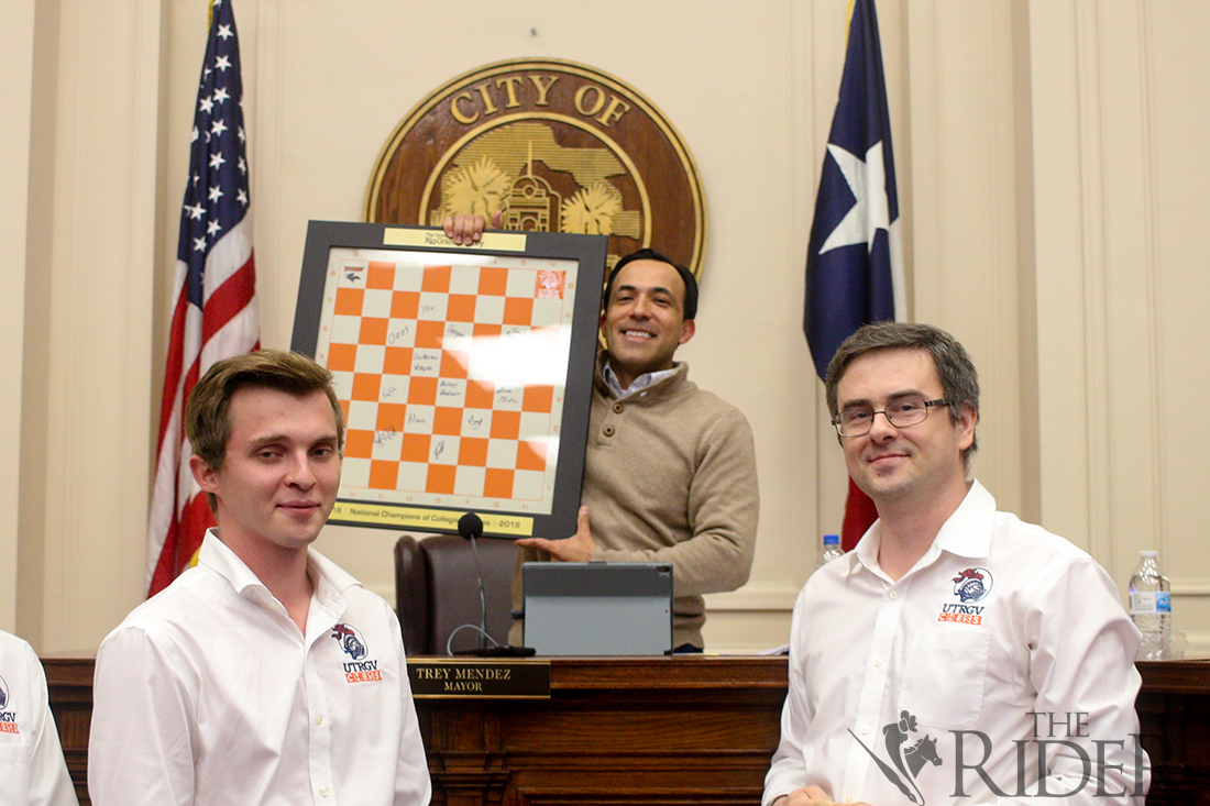 Brownsville City Commission recognizes UTRGV Chess Team