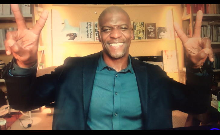 Terry Crews poses with V’s up as he signs off as the third guest in the 17th season of the Distinguished Speaker Series Monday night via Zoom.  SCREENSHOT TAKEN BY ALEJANDRA YAÑEZ FEB.8 DURING THE DISTINGUISHED SPEAKER SERIES VIA ZOOM