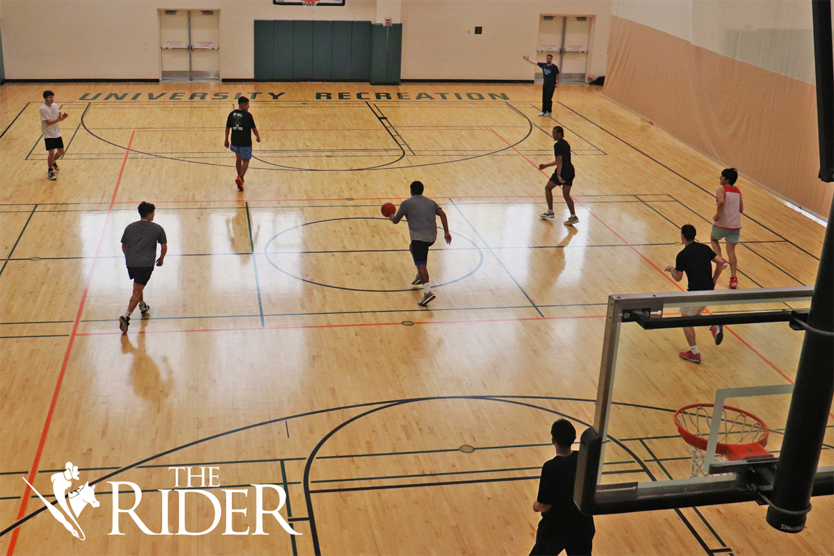 UTRGV students play basketball Aug. 26 in the University Recreation center on the Edinburg campus. Angel Ballesteros/THE RIDER