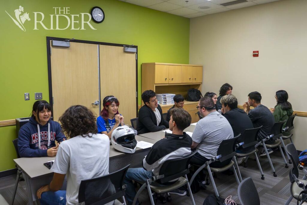 Team Victoriam, a club at UTRGV, brings back a classic approach to connecting with potential partners through speed dating on Thursday in the Student Union Sage Room on the Edinburg campus. Eduardo Escamilla/THE RIDER