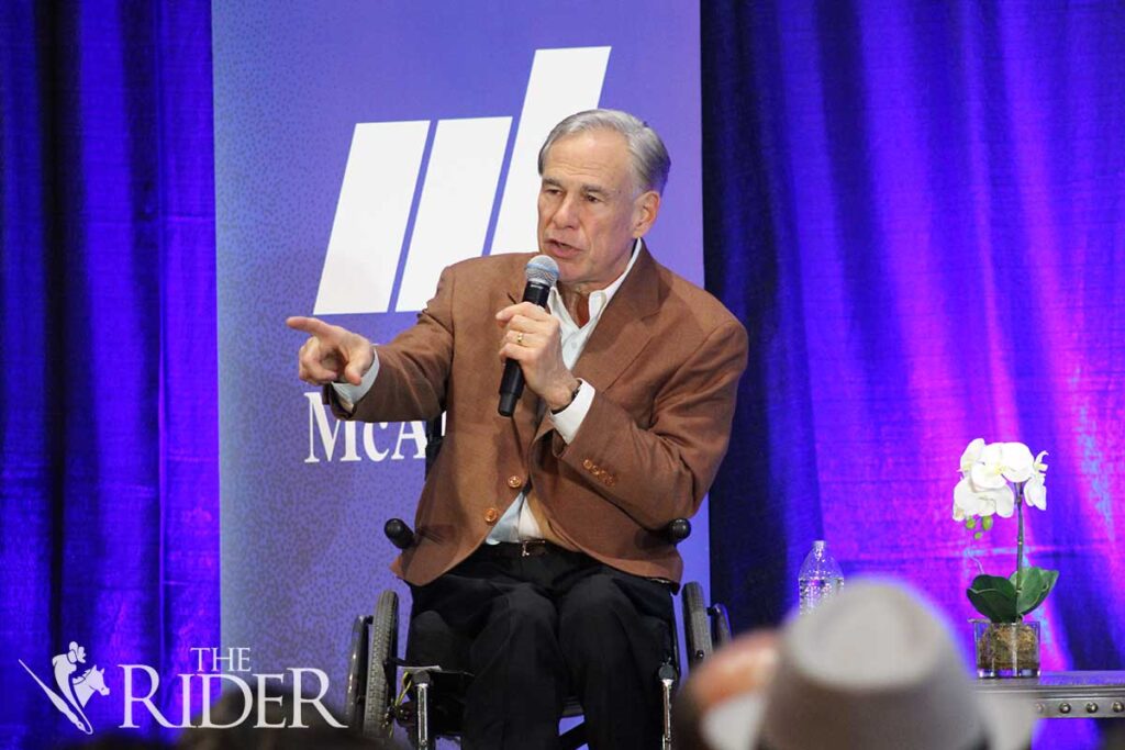 Texas Gov. Greg Abbott speaks about economic growth in South Texas during Tuesday’s South Texas Alliance of Cities quarterly meeting at the McAllen Convention Center. Andrew Mayo/THE RIDER